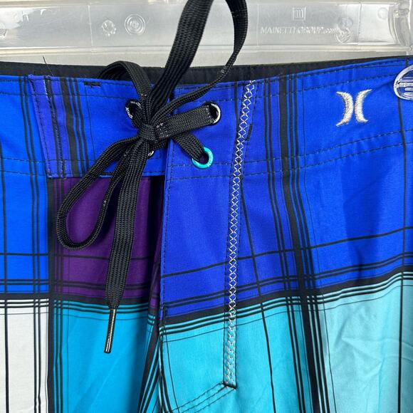 Hurley Phantom Board Shorts Men’s 30 Plaid Stretch - Picture 2 of 7